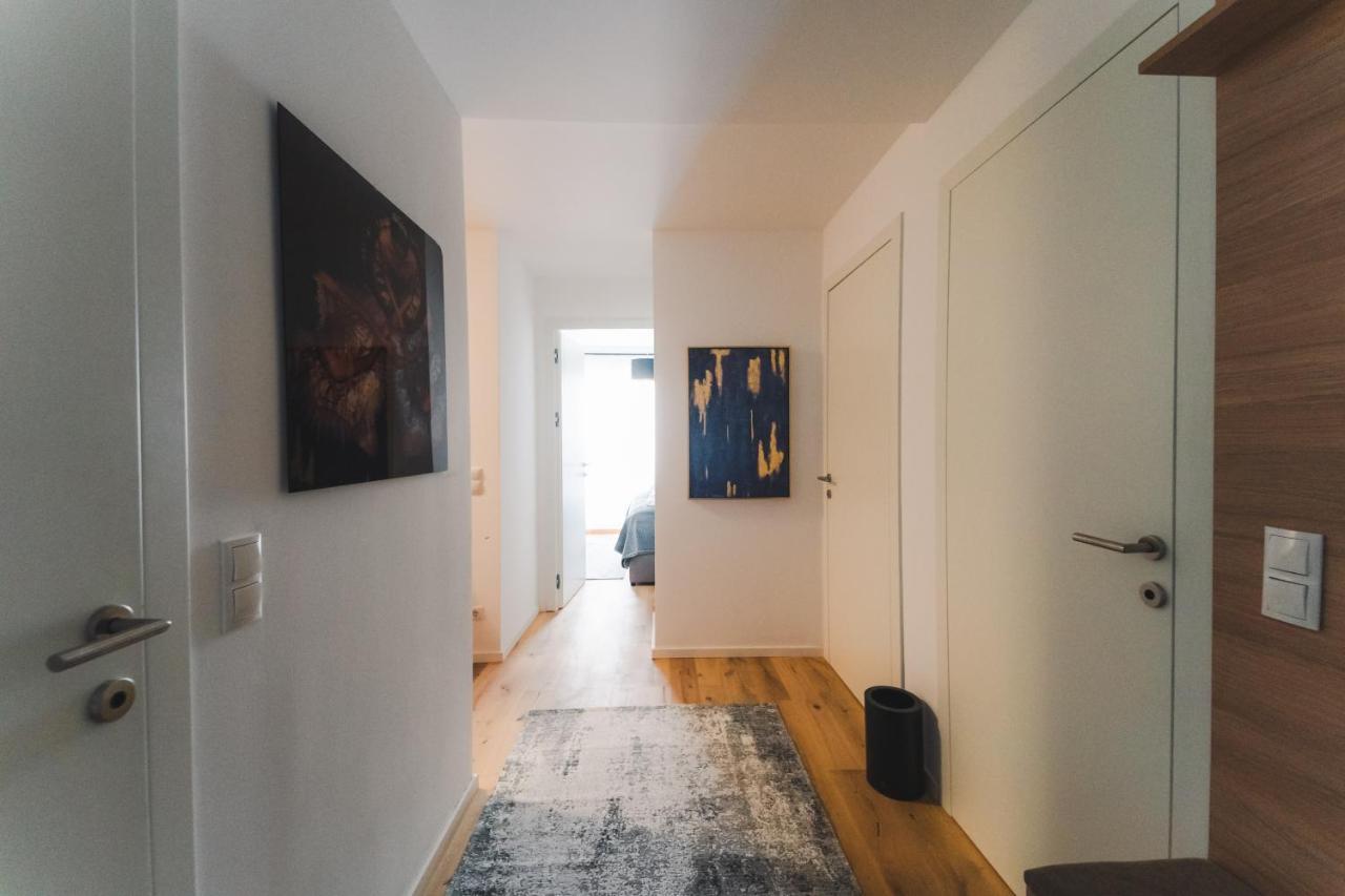 Apartment Triangle City Ii *